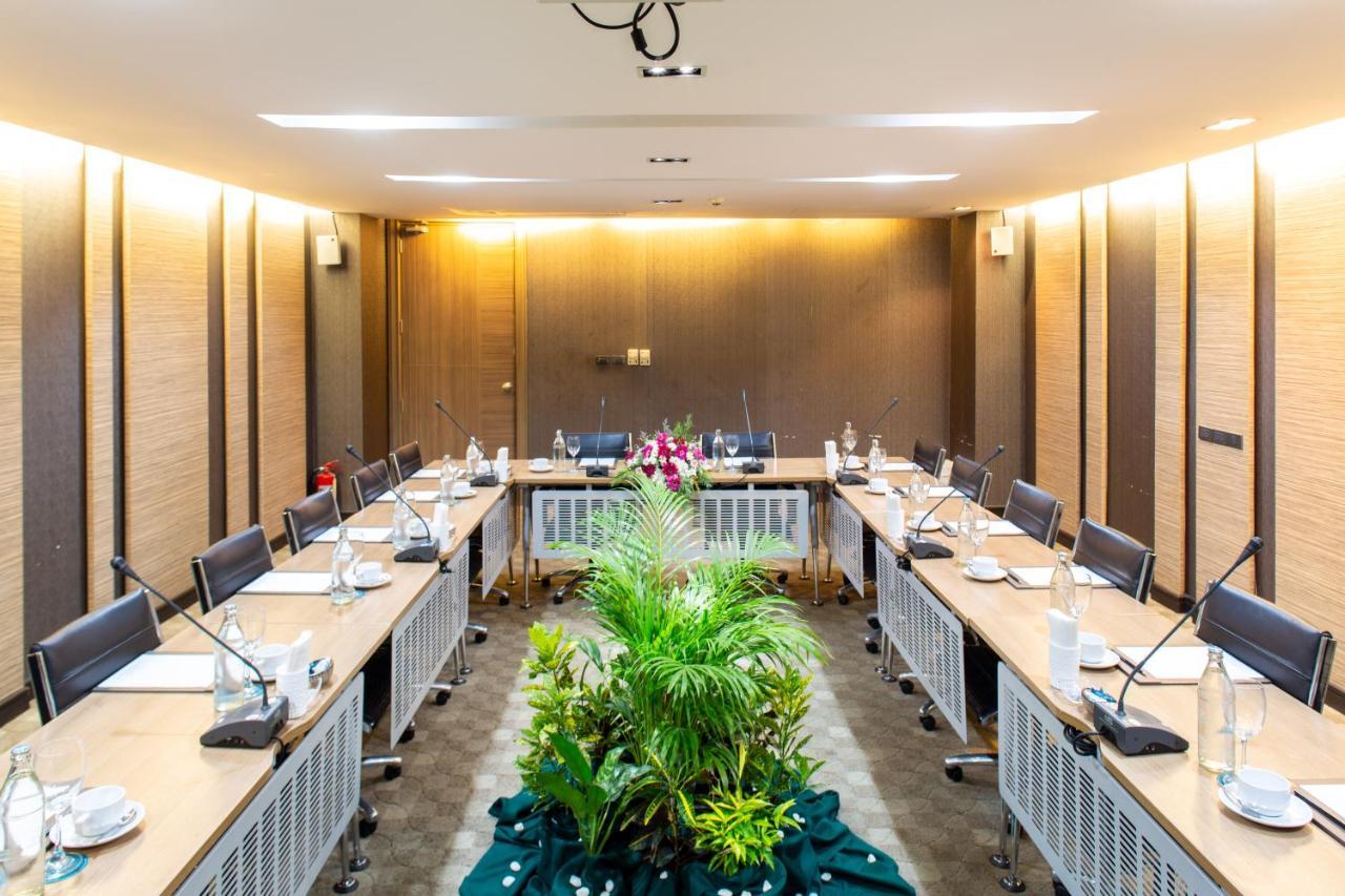 Mida Hotel Don Mueang Airport Bangkok Esterno foto